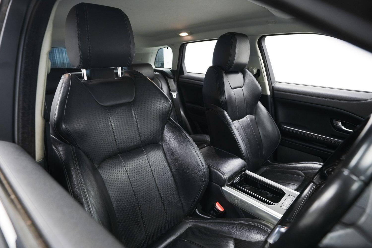Land Rover Range Rover Evoque view 9