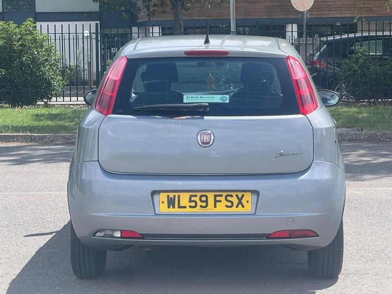 Fiat Grande Punto view 10