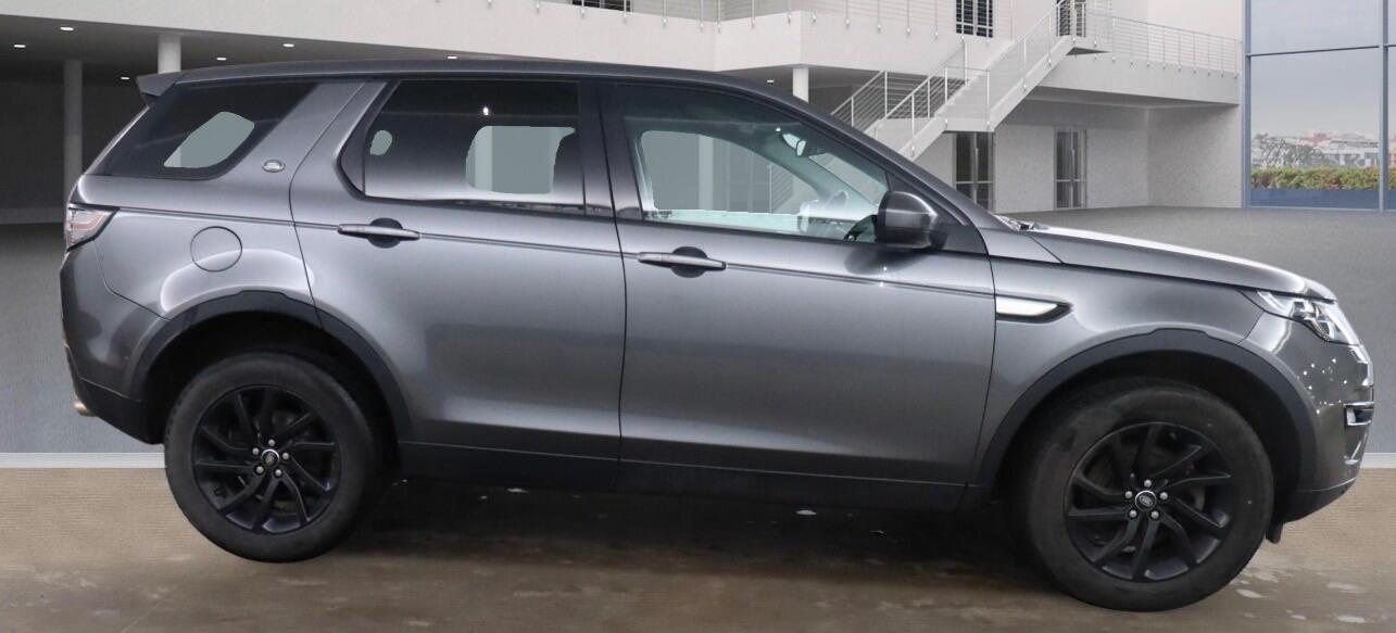 2018 Land Rover Discovery Sport 2.0 eD4 HSE Euro 6 (s/s) 5dr (5 Seat) • 79,800 miles image 6