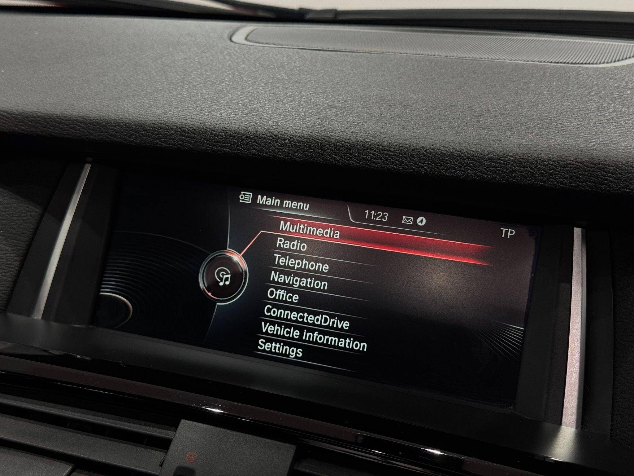 BMW X4 view 29