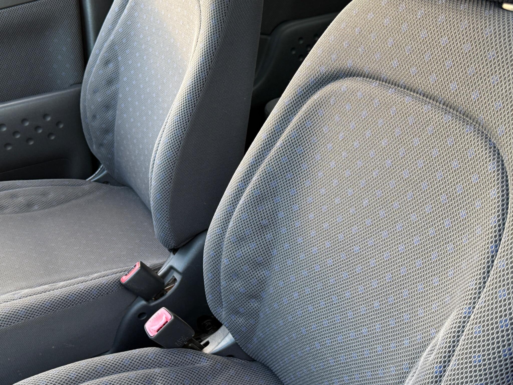 Toyota Yaris Verso - Image 38