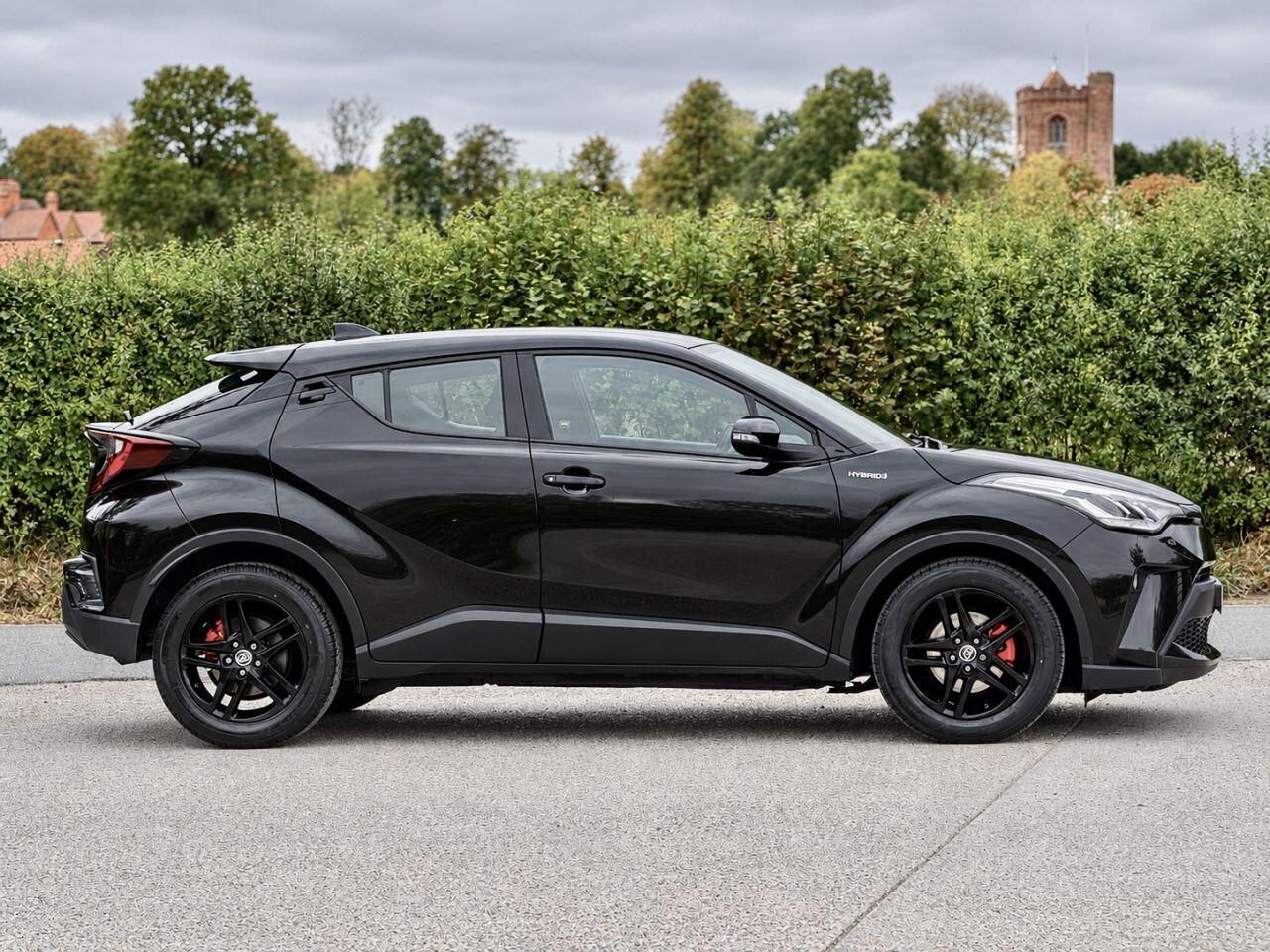 Toyota C-HR view 10