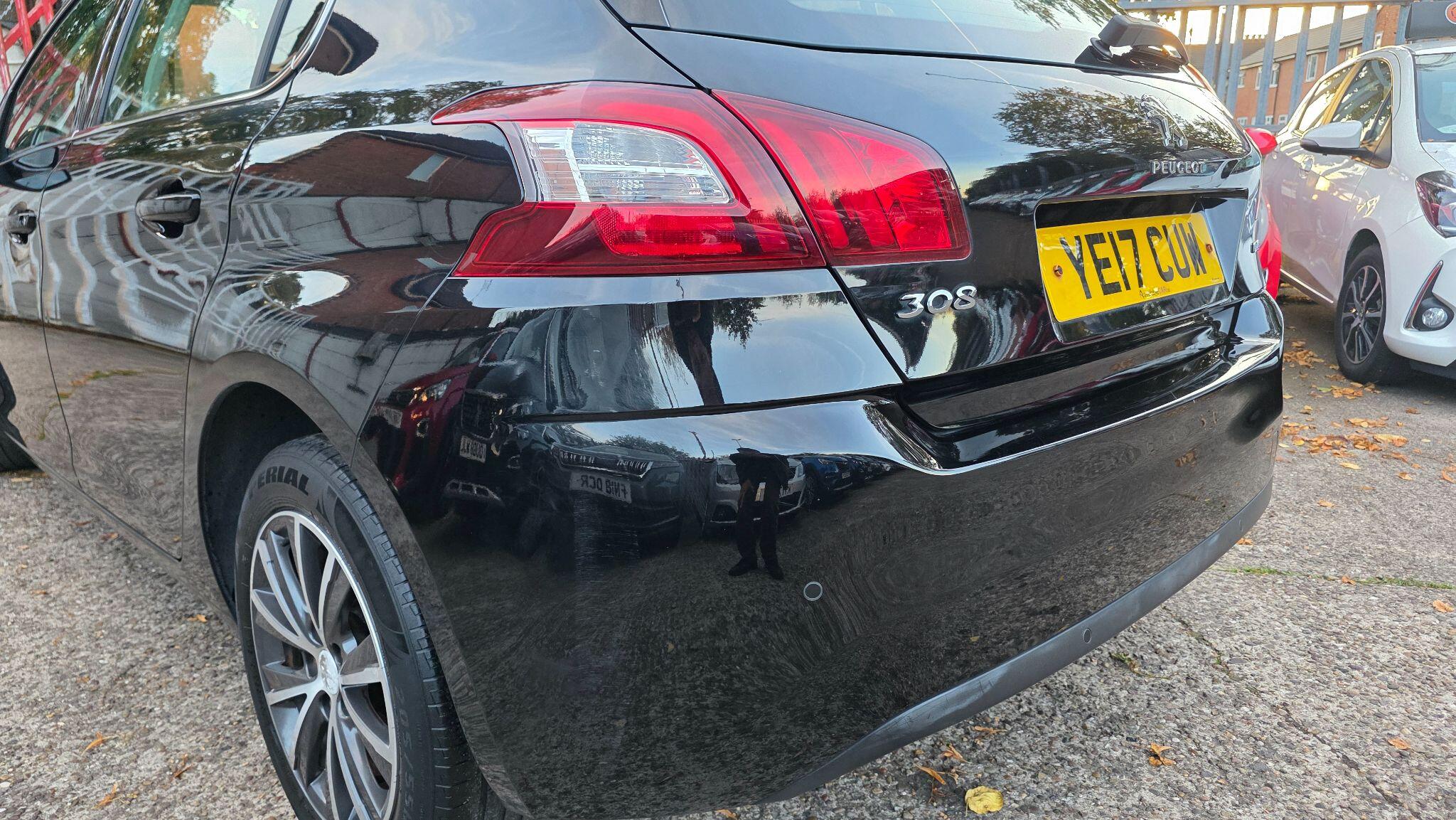Peugeot 308 view 14