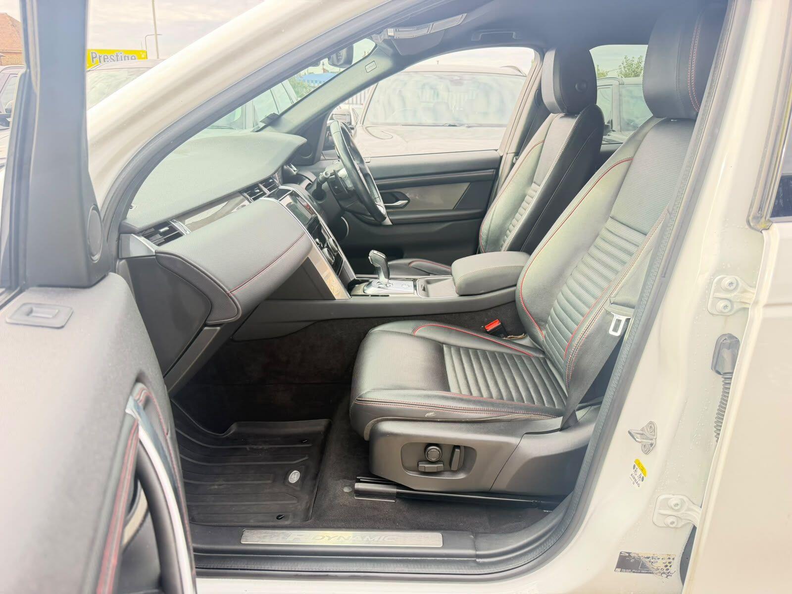 Land Rover Discovery Sport view 16