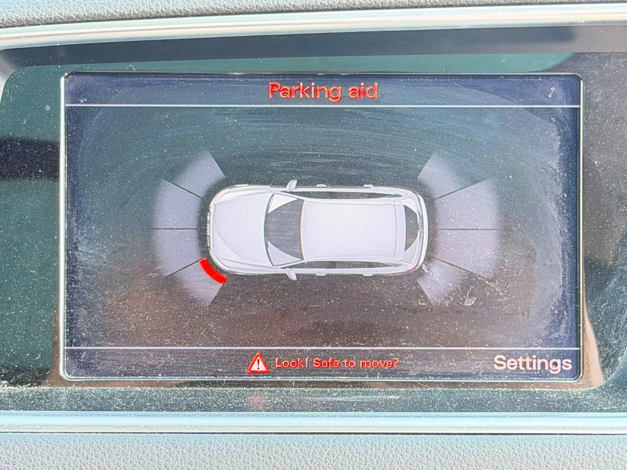 Audi SQ5 view 25