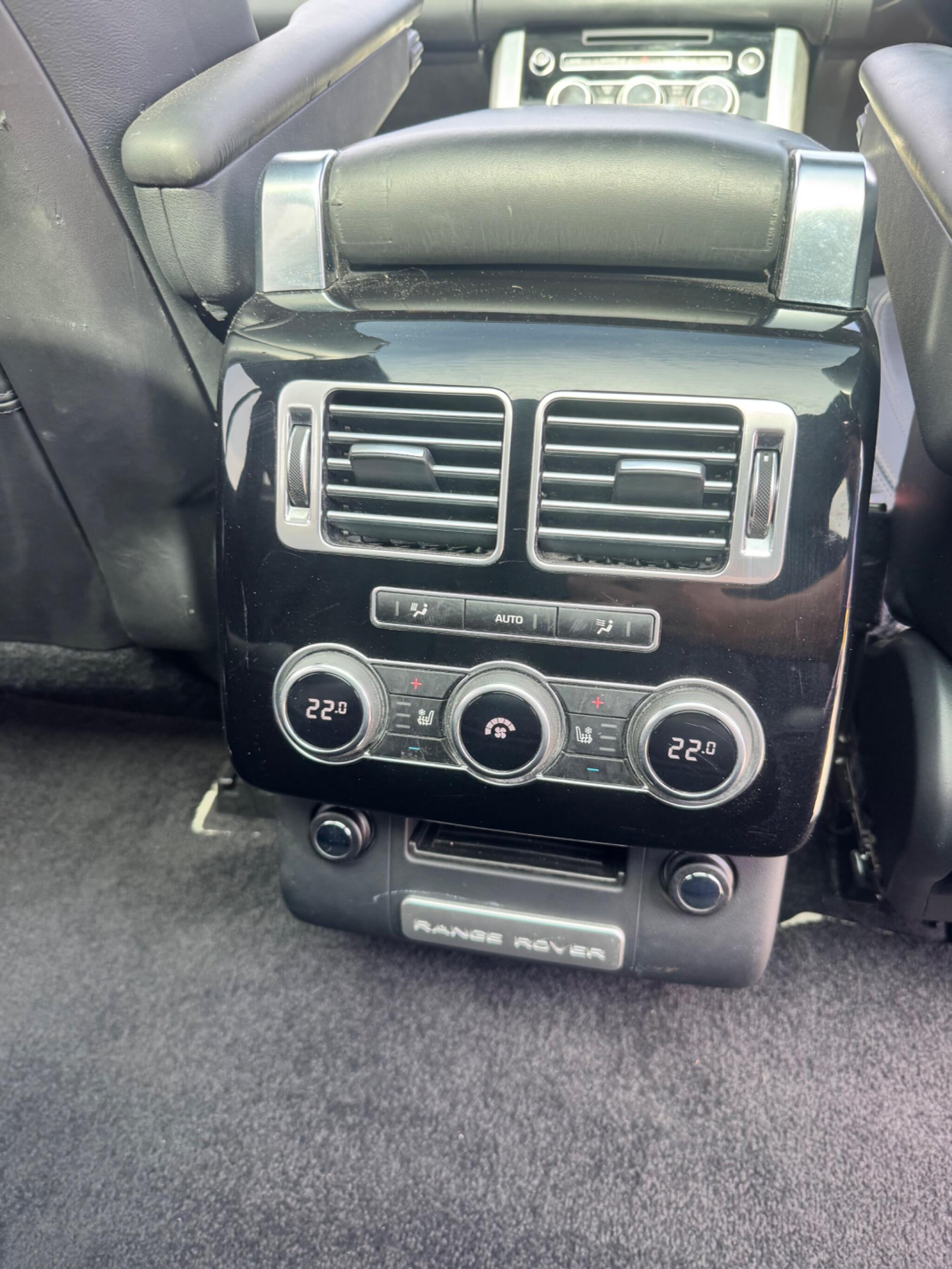 Land Rover Range Rover view 42