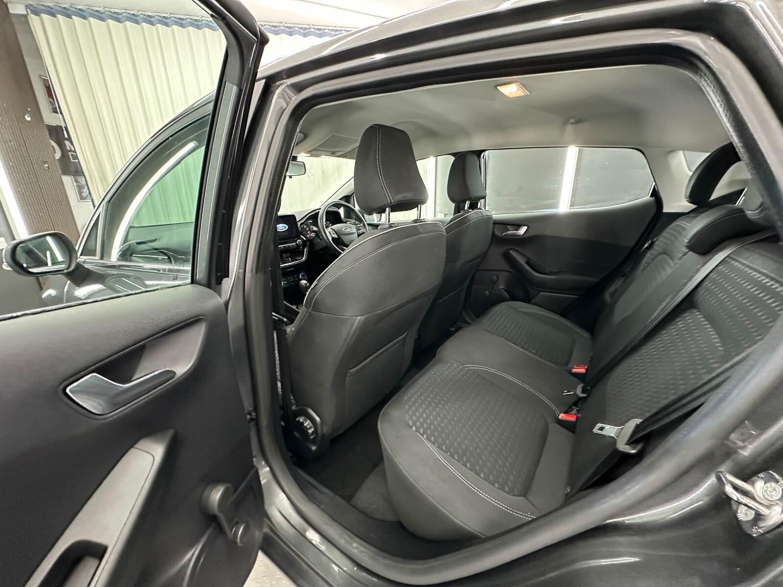 Ford Fiesta view 30
