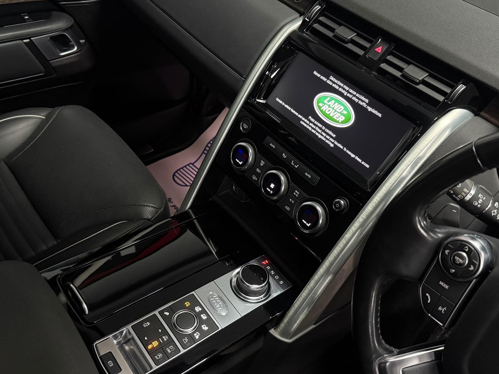 Land Rover Discovery view 18