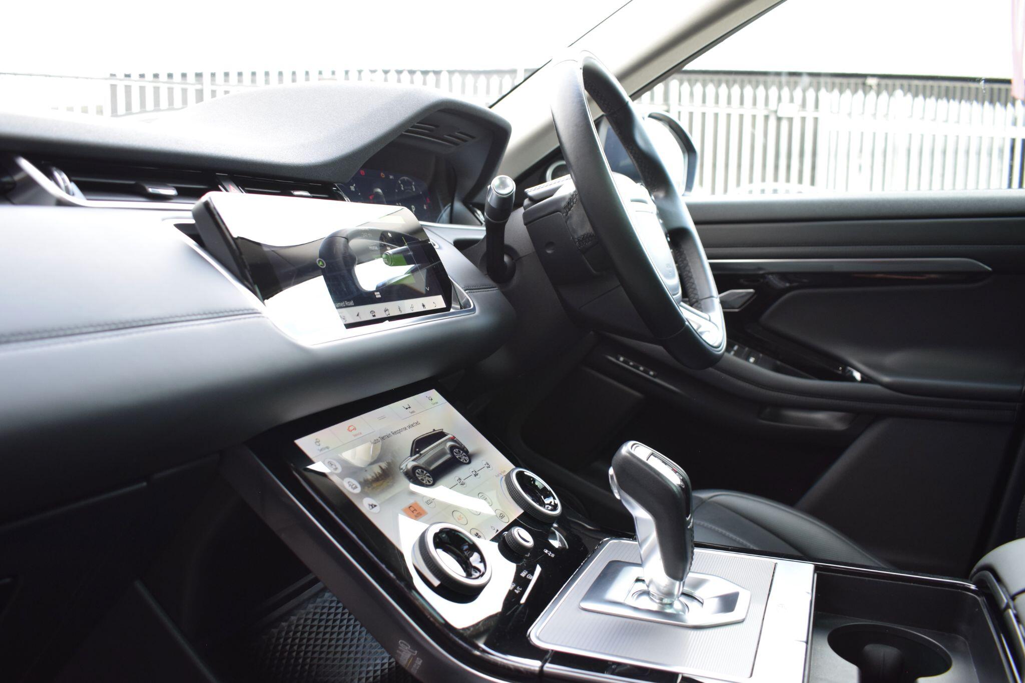 Land Rover Range Rover Evoque view 11