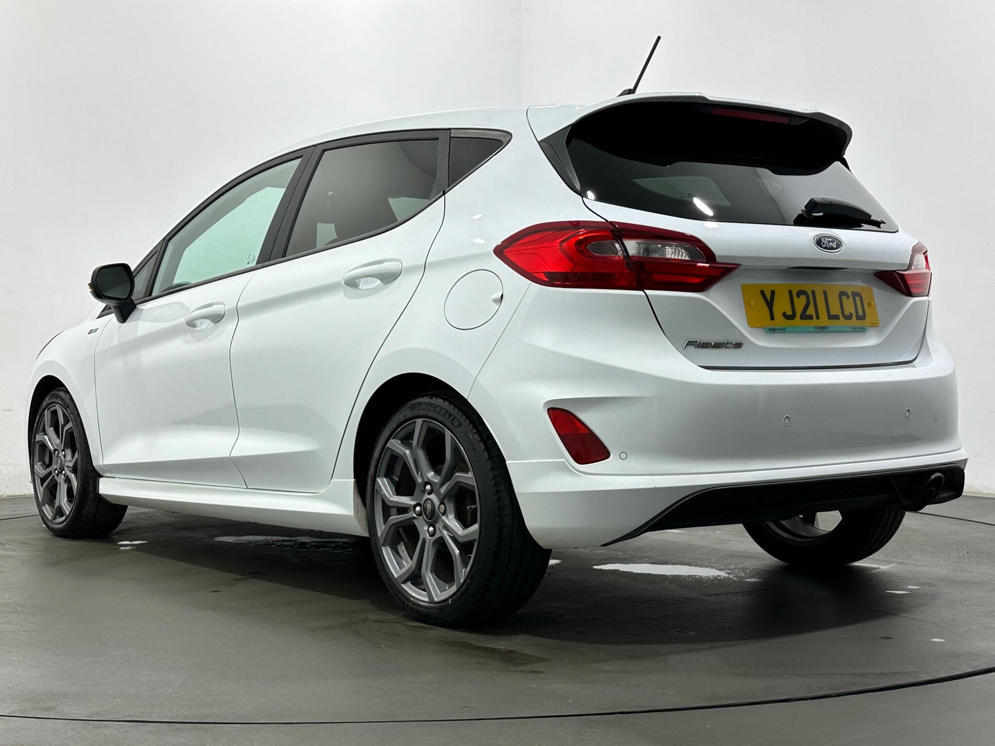 Ford Fiesta view 47