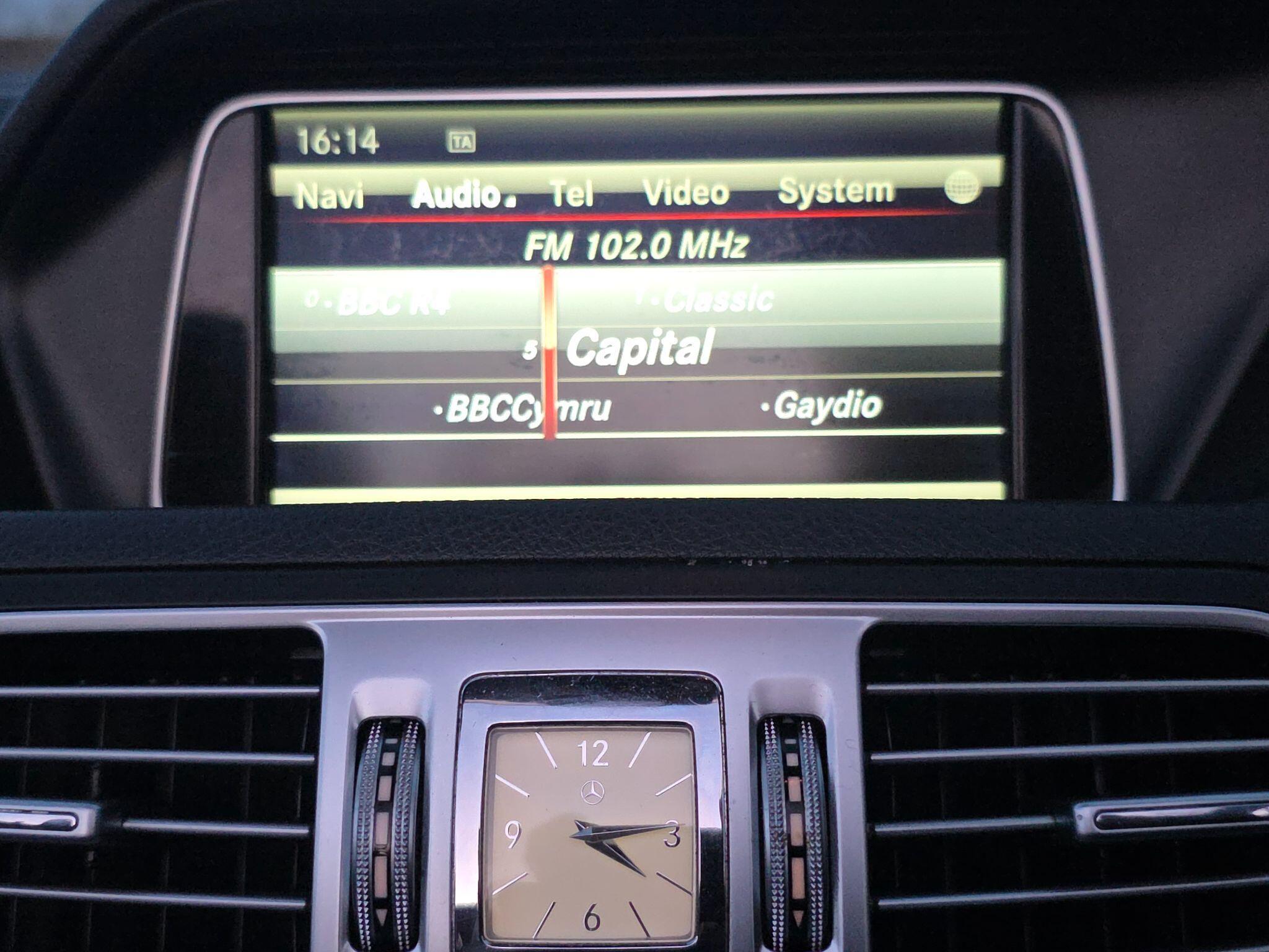 2014 Mercedes-Benz E Class image 34
