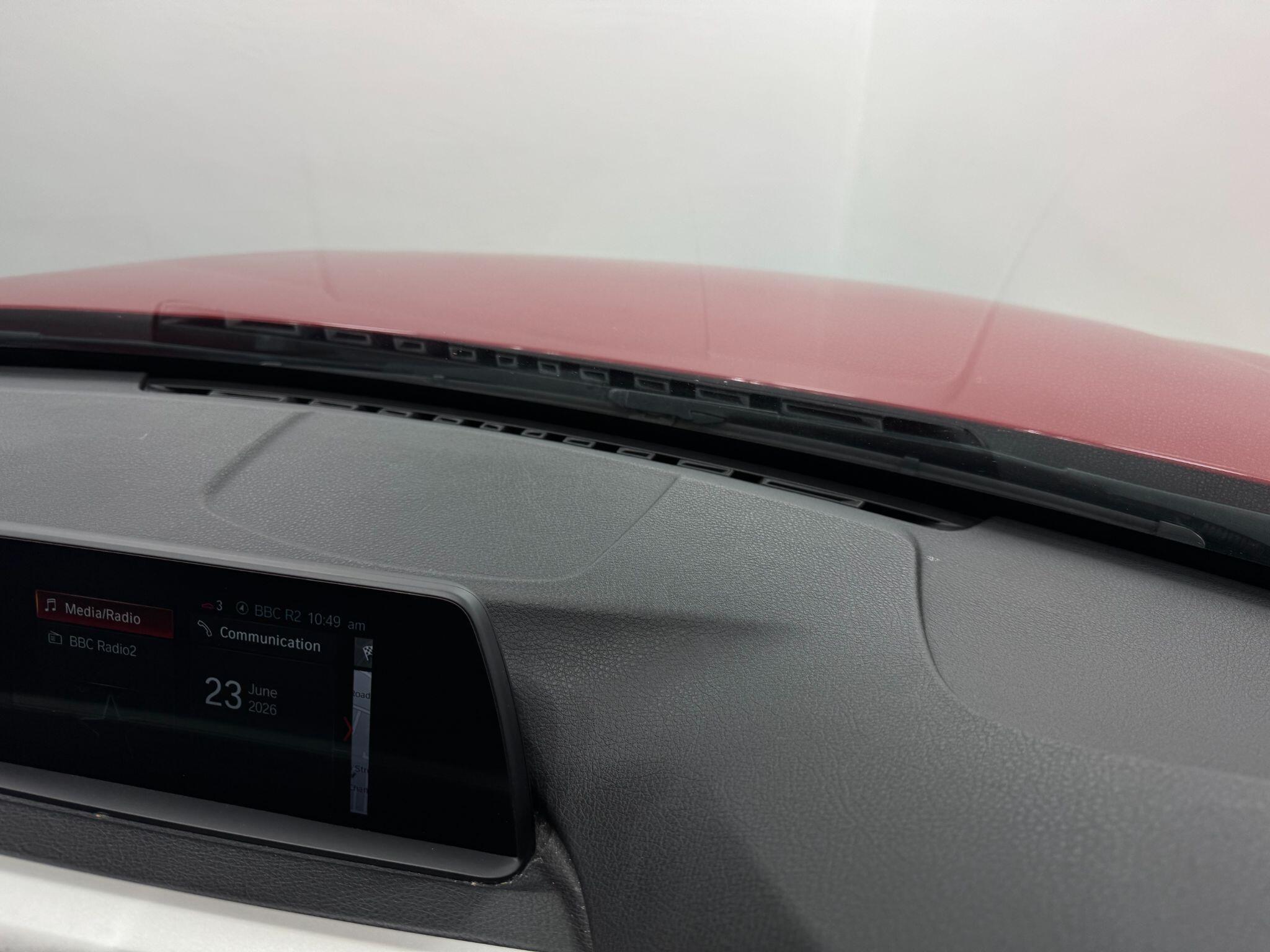 BMW 3 Series view 30
