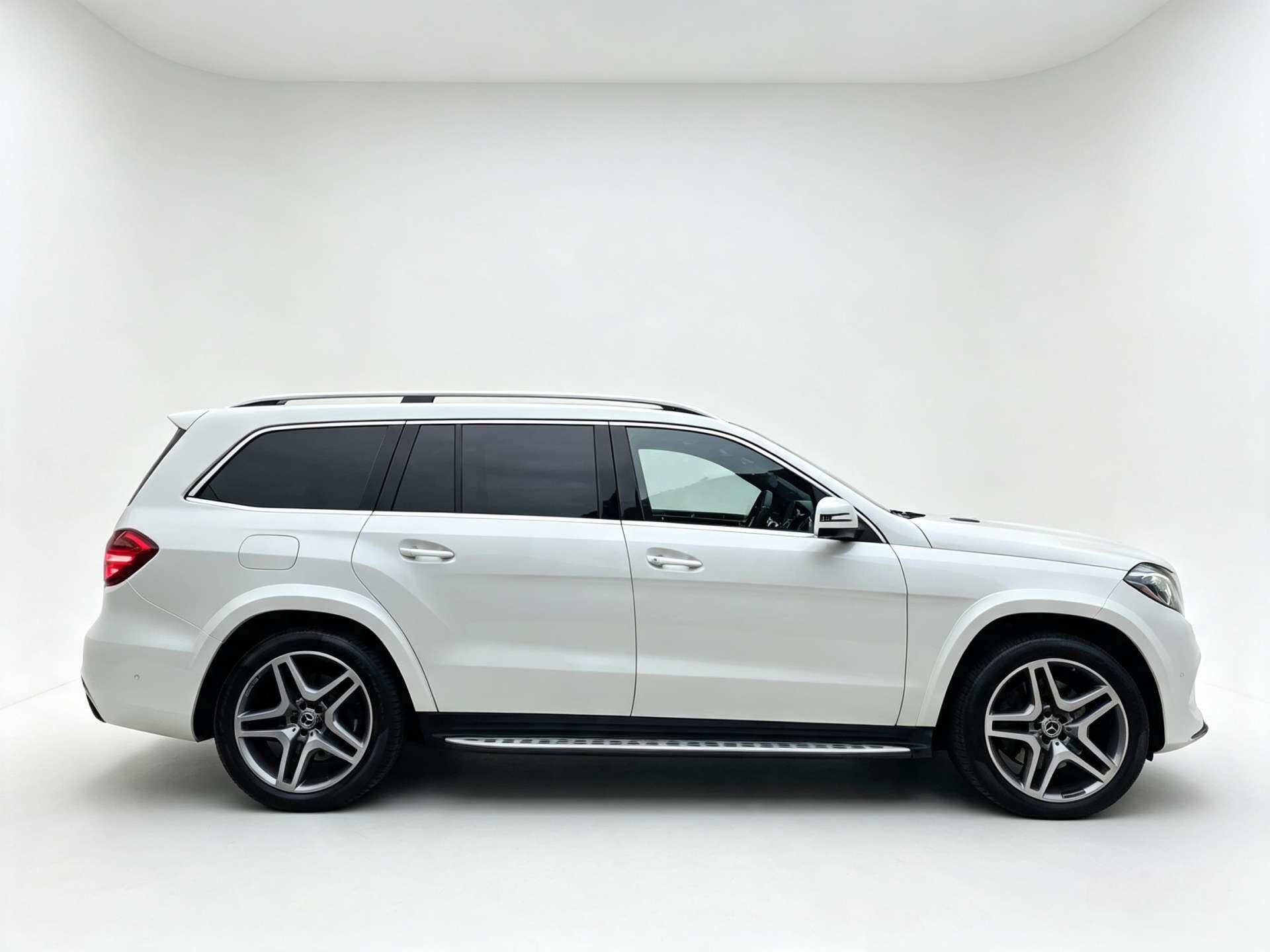Mercedes-Benz GLS view 14