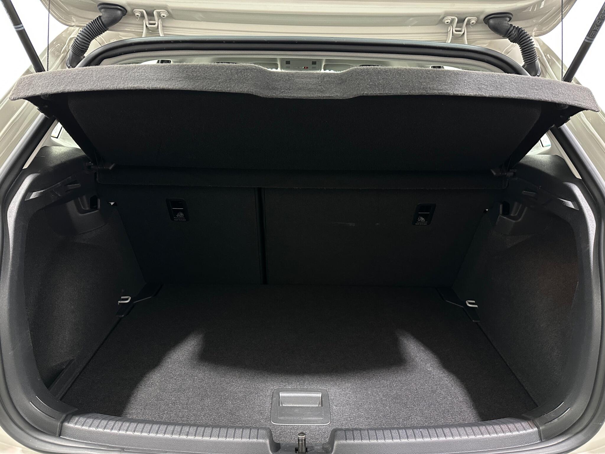 Volkswagen Polo view 45