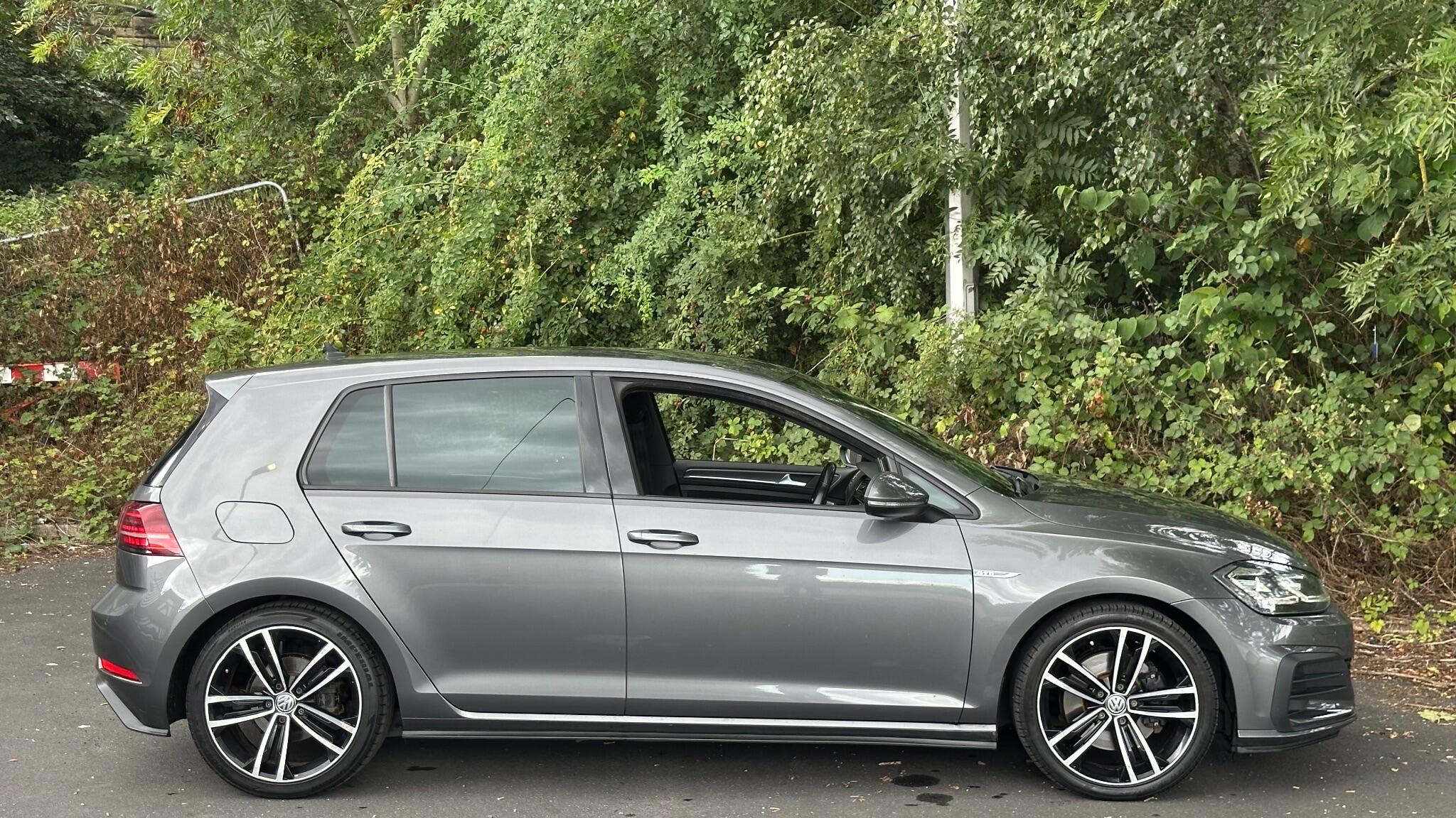 Volkswagen Golf view 11