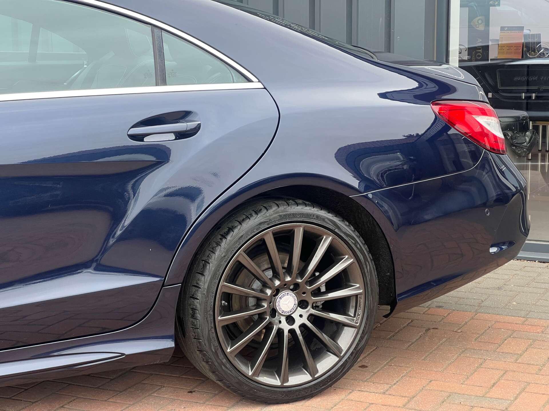 Mercedes-Benz CLS view 57