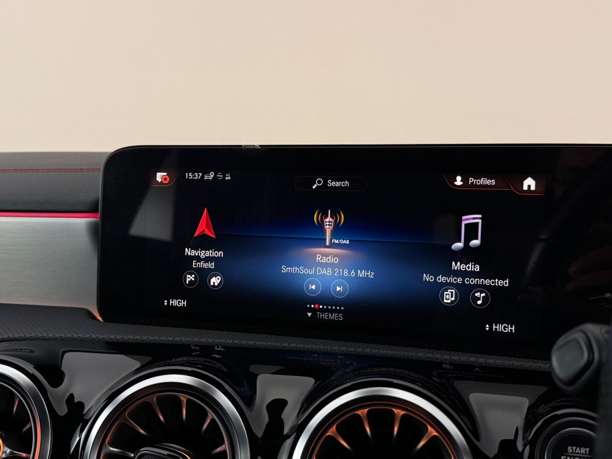 Mercedes-Benz Cla view 21