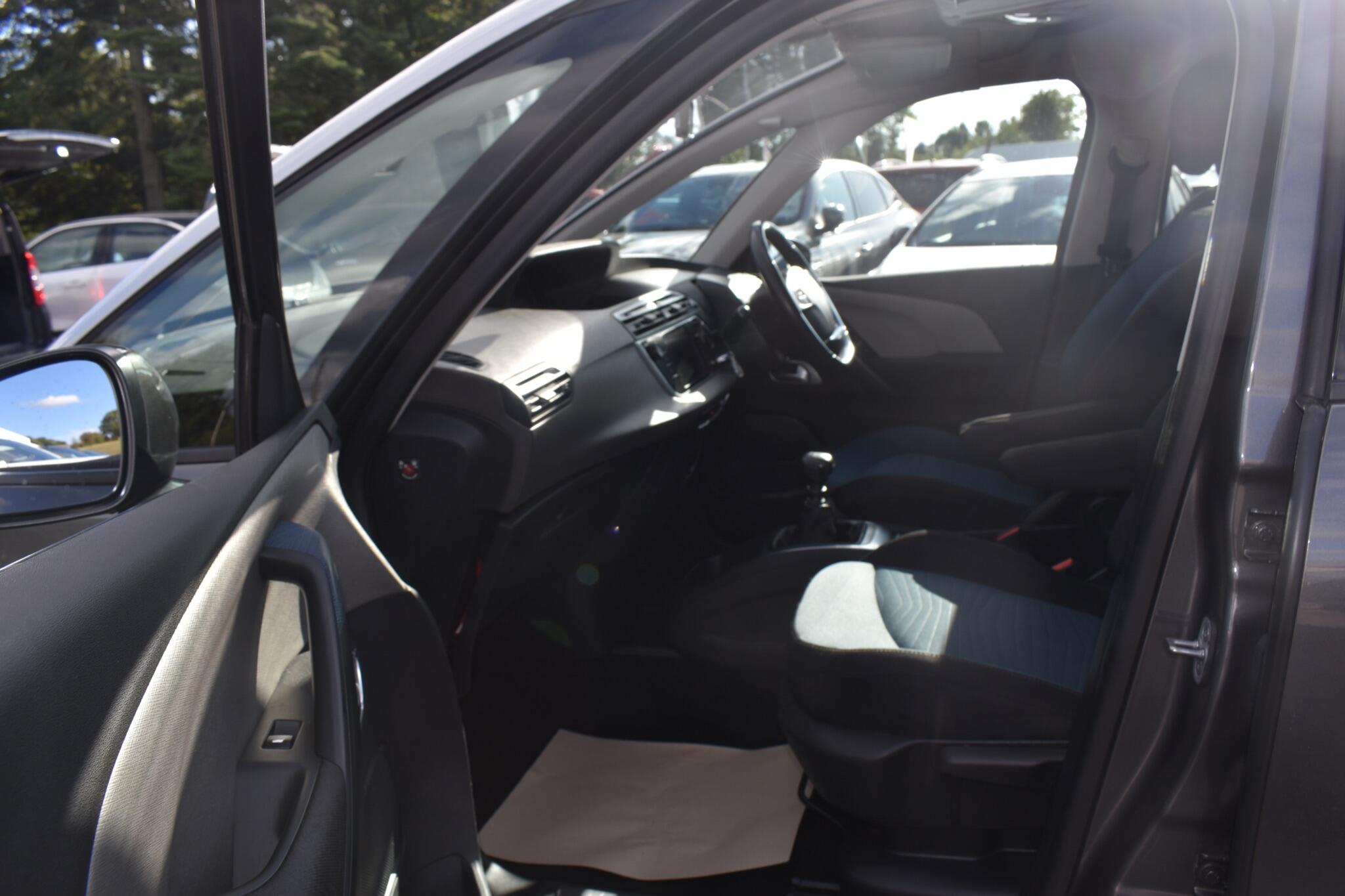 Grand C4 SpaceTourer - 1.2 PureTech Feel Euro 6 (s/s) 5dr - Image 6