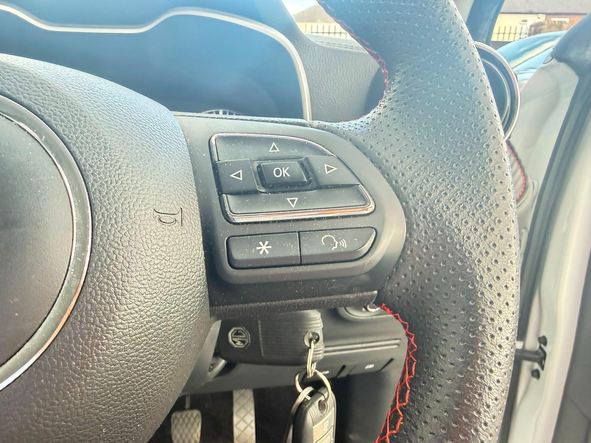 MG ZS view 26