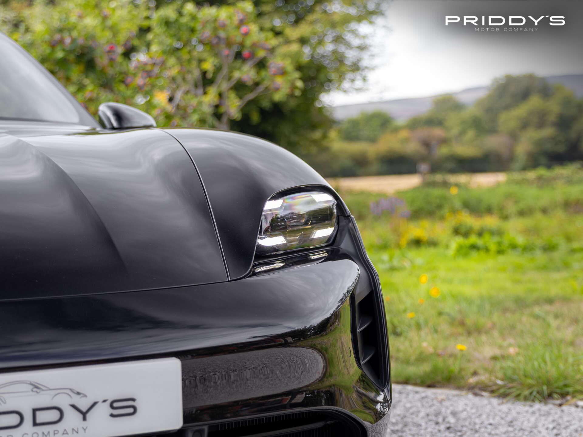 Porsche Taycan view 46