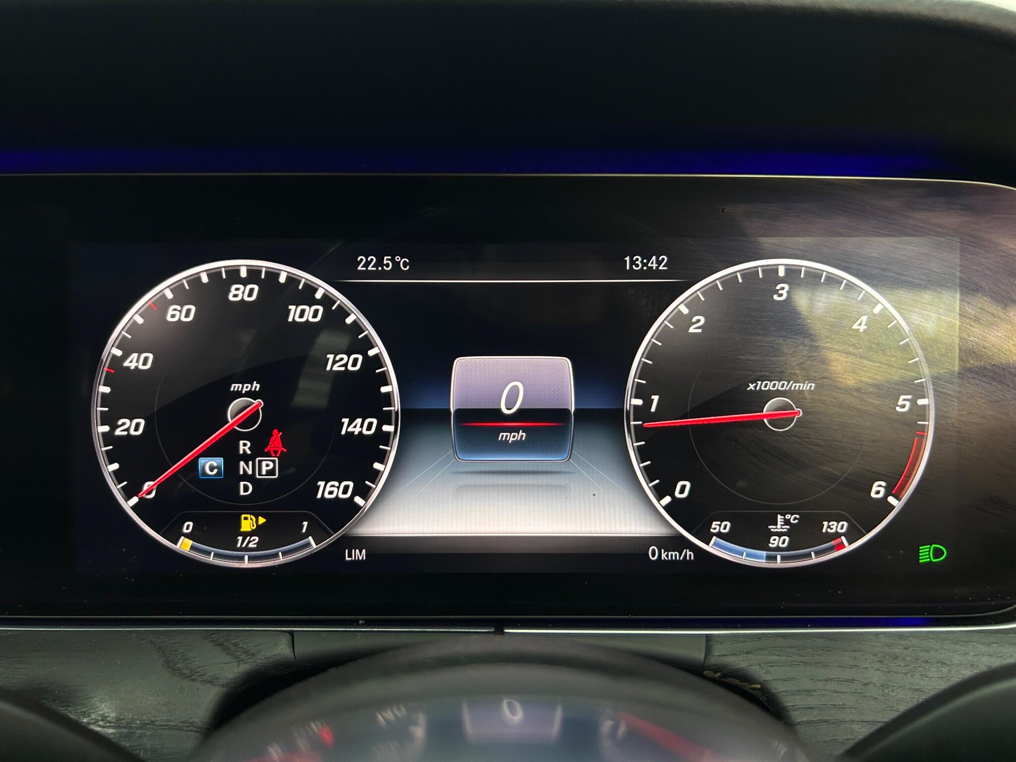 Mercedes-Benz E Class view 46