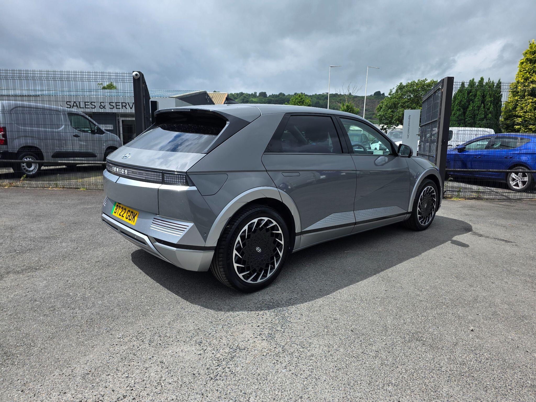 Hyundai Ioniq 5 view 5
