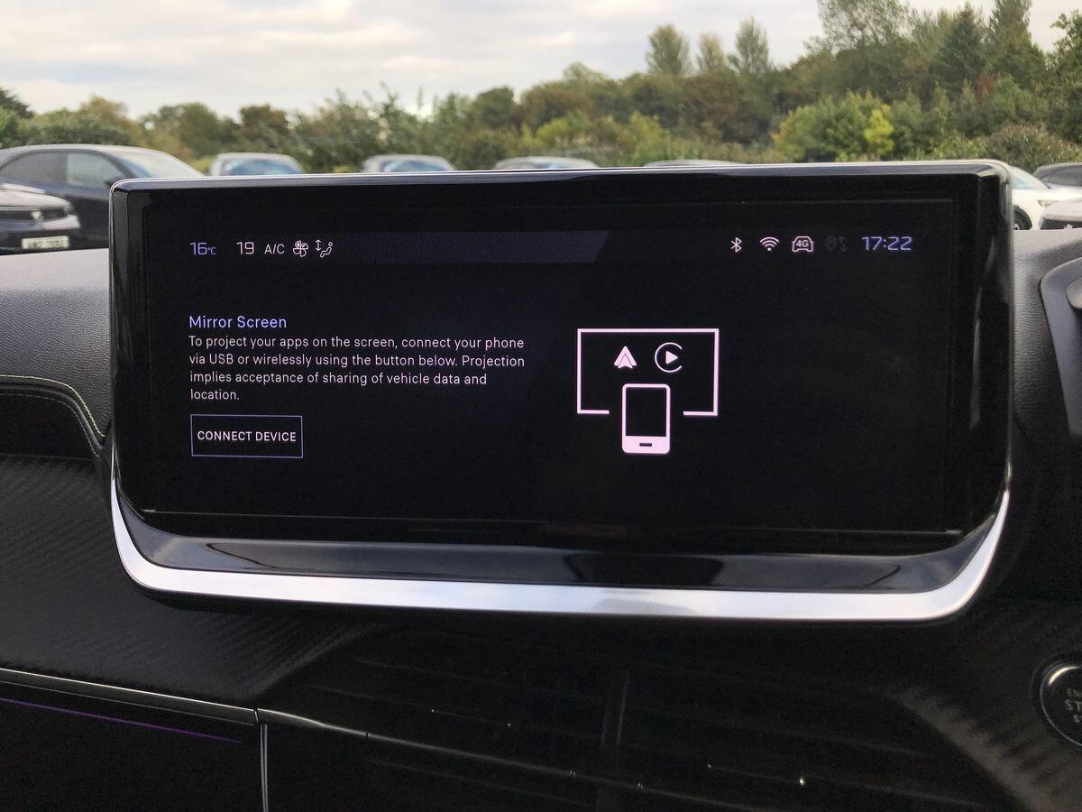 Peugeot 2008 view 18