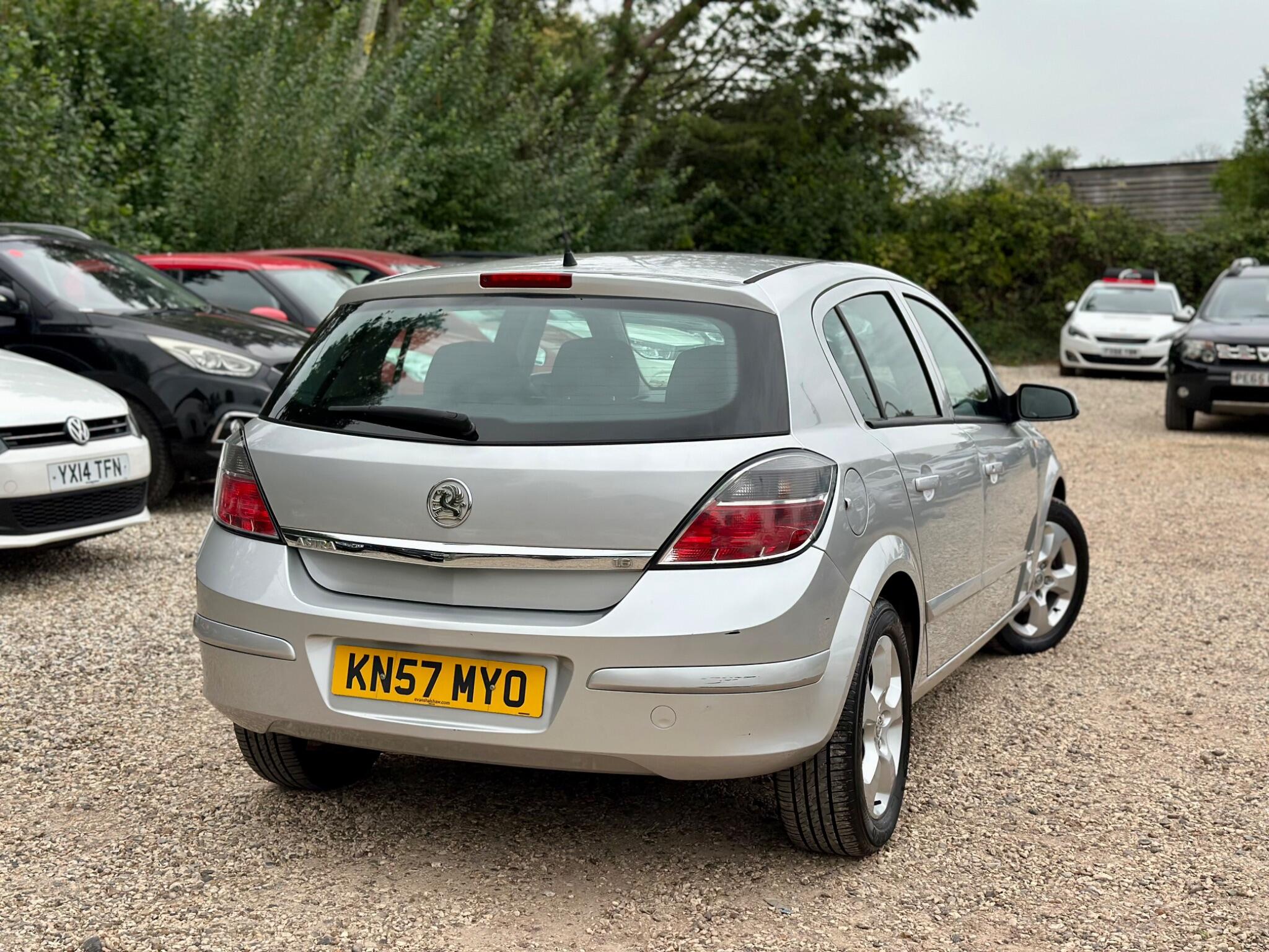 Vauxhall Astra view 11