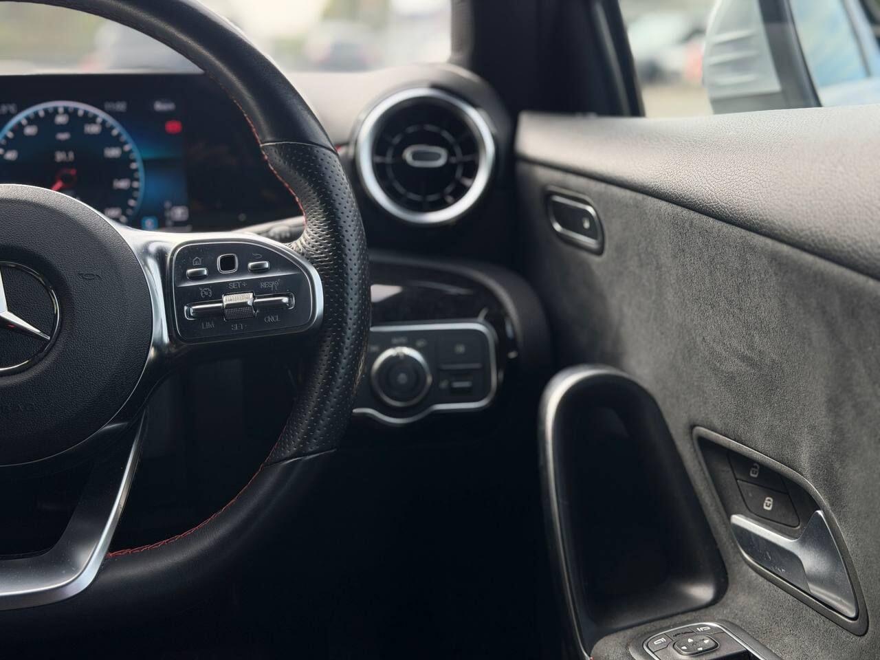 Mercedes-Benz A-Class view 27
