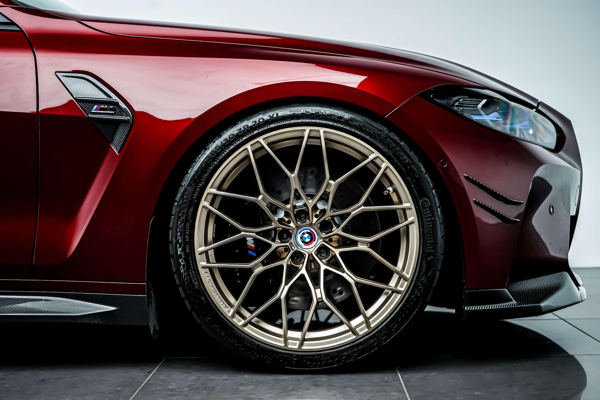 BMW M4 view 16