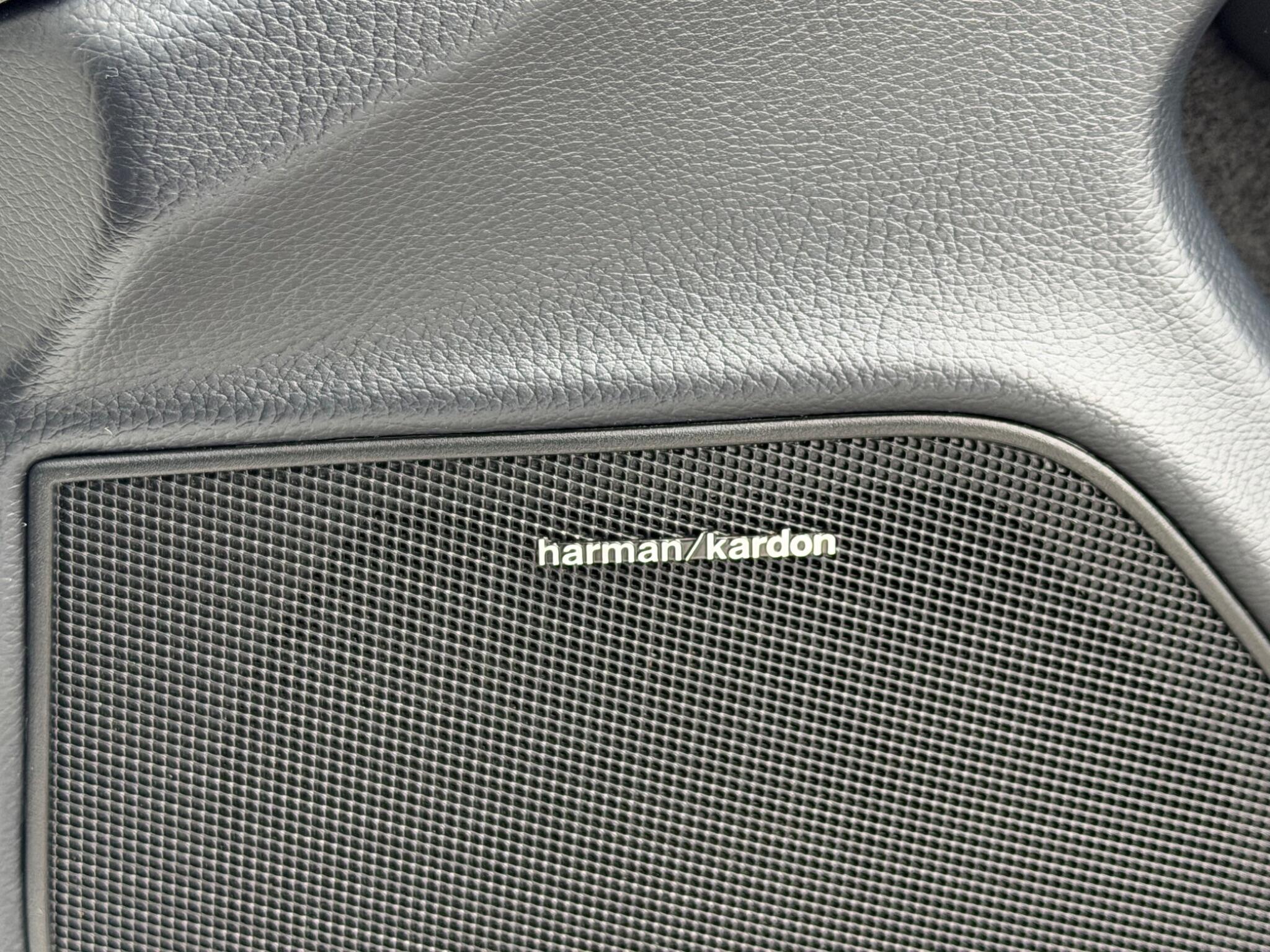 Mercedes-Benz C-Class view 53