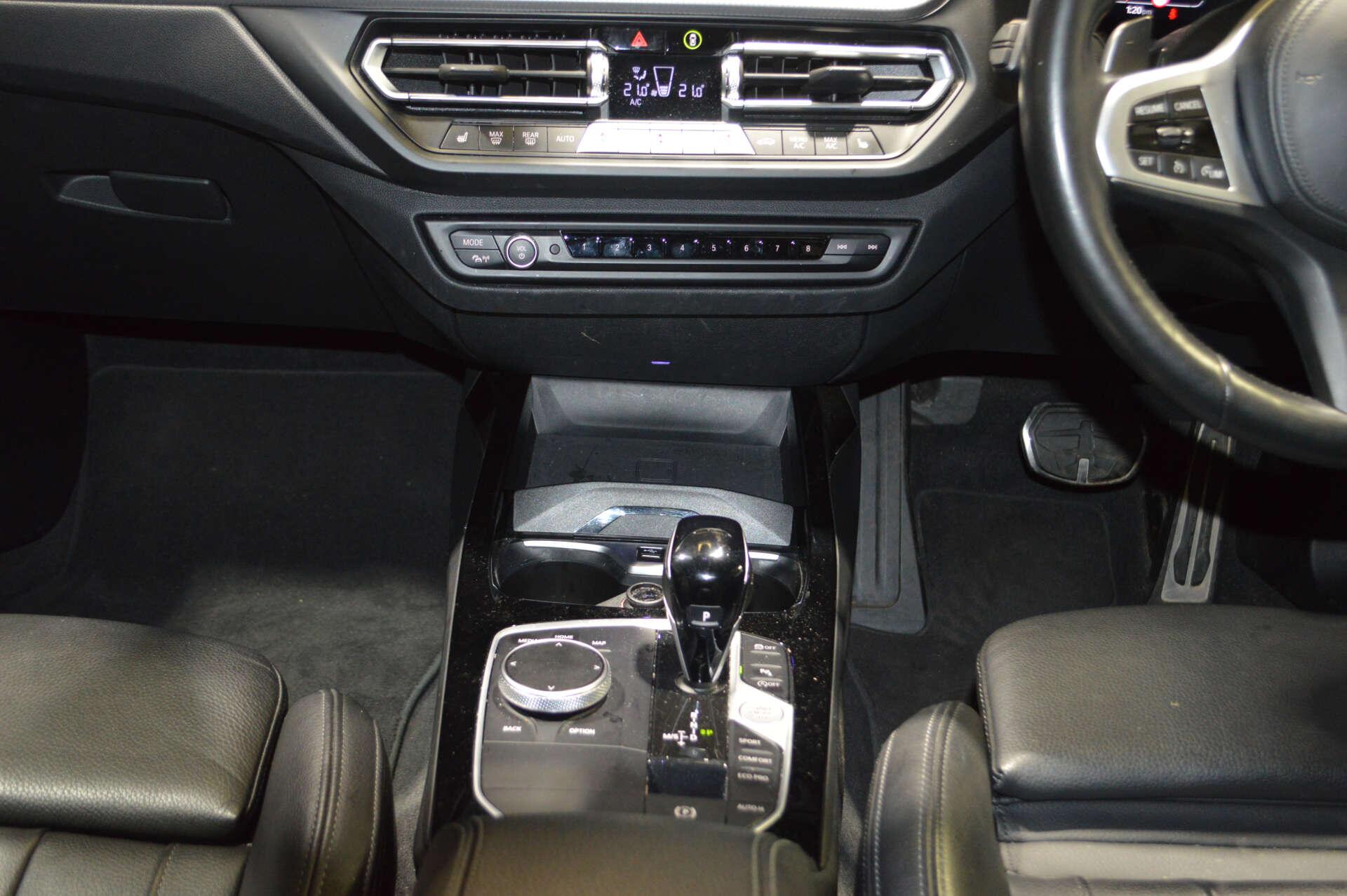 BMW 2 Series view 18