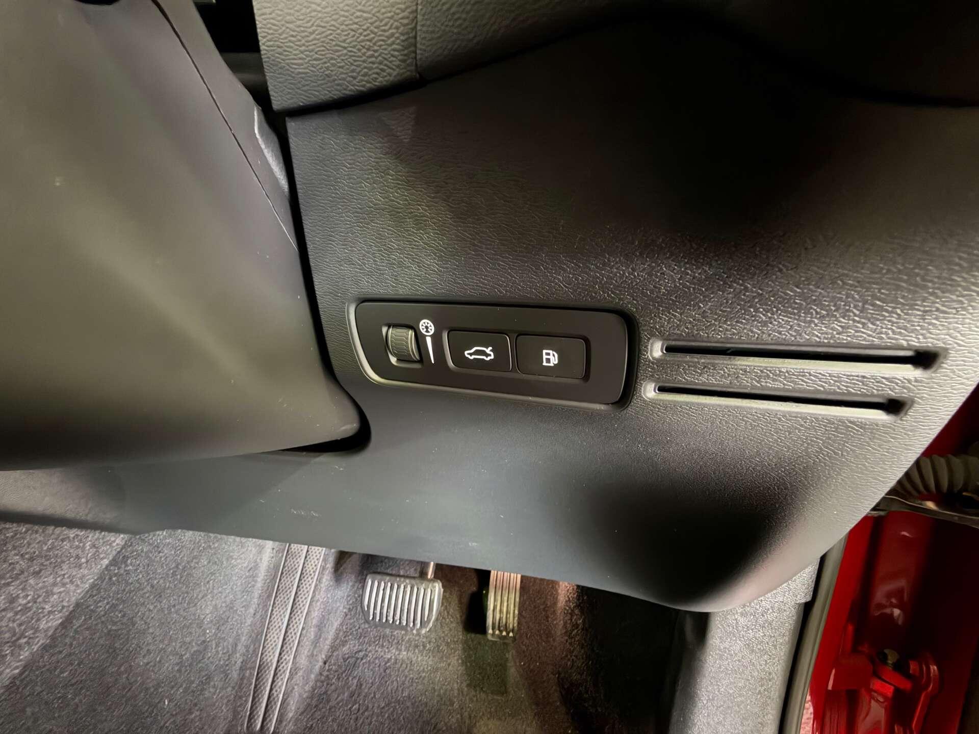 Volvo XC40 view 18