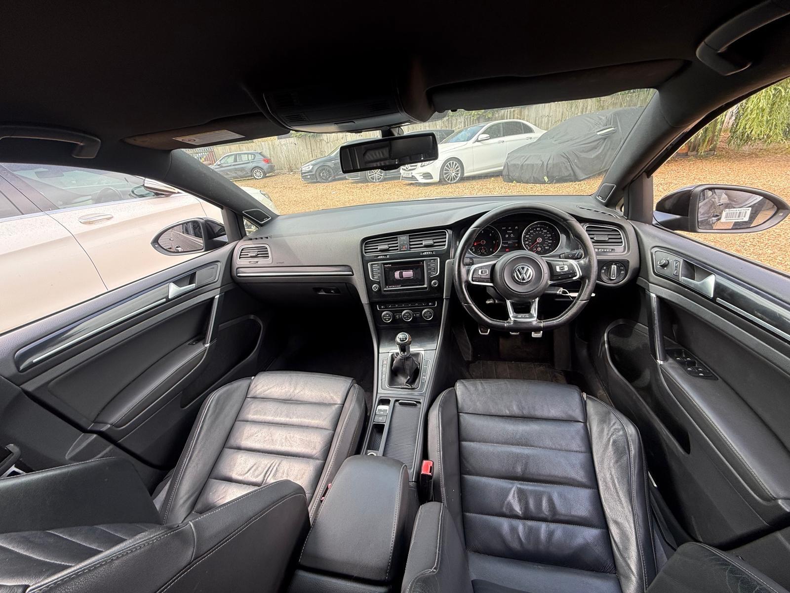Volkswagen Golf view 16