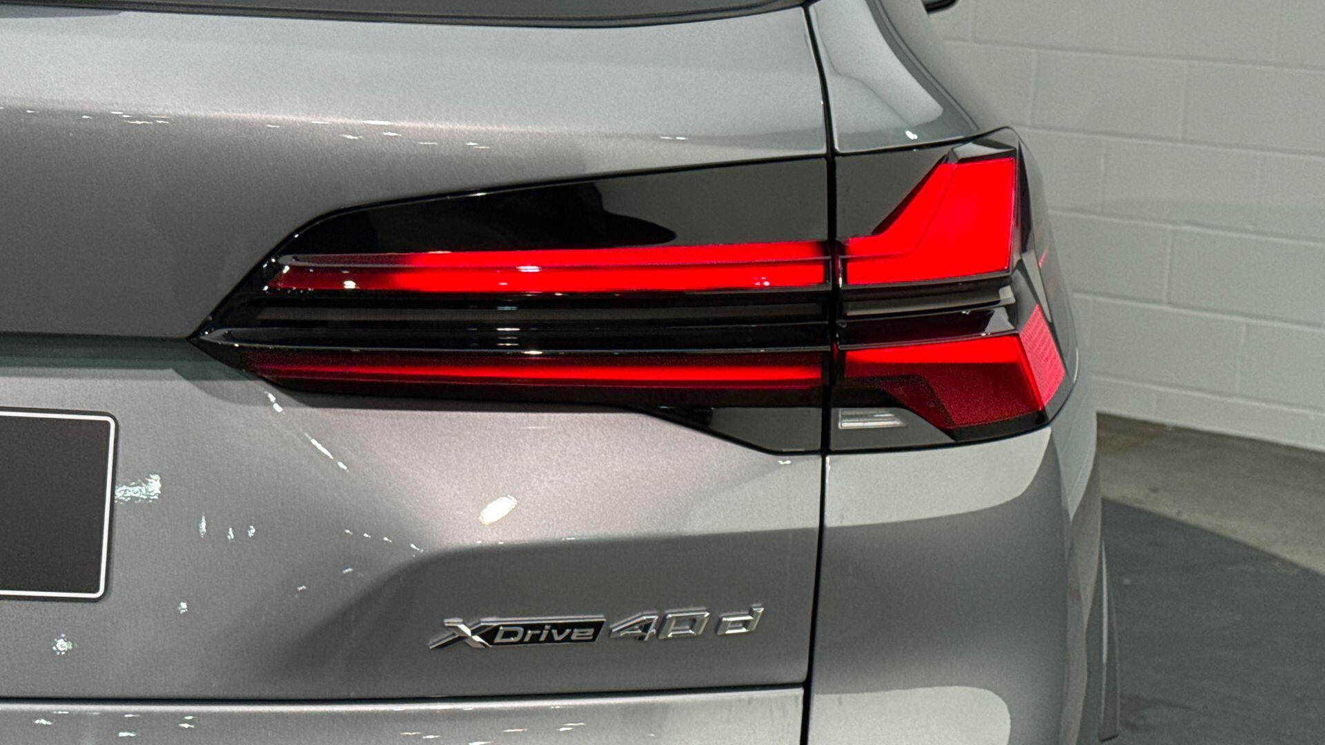 BMW X5 view 22