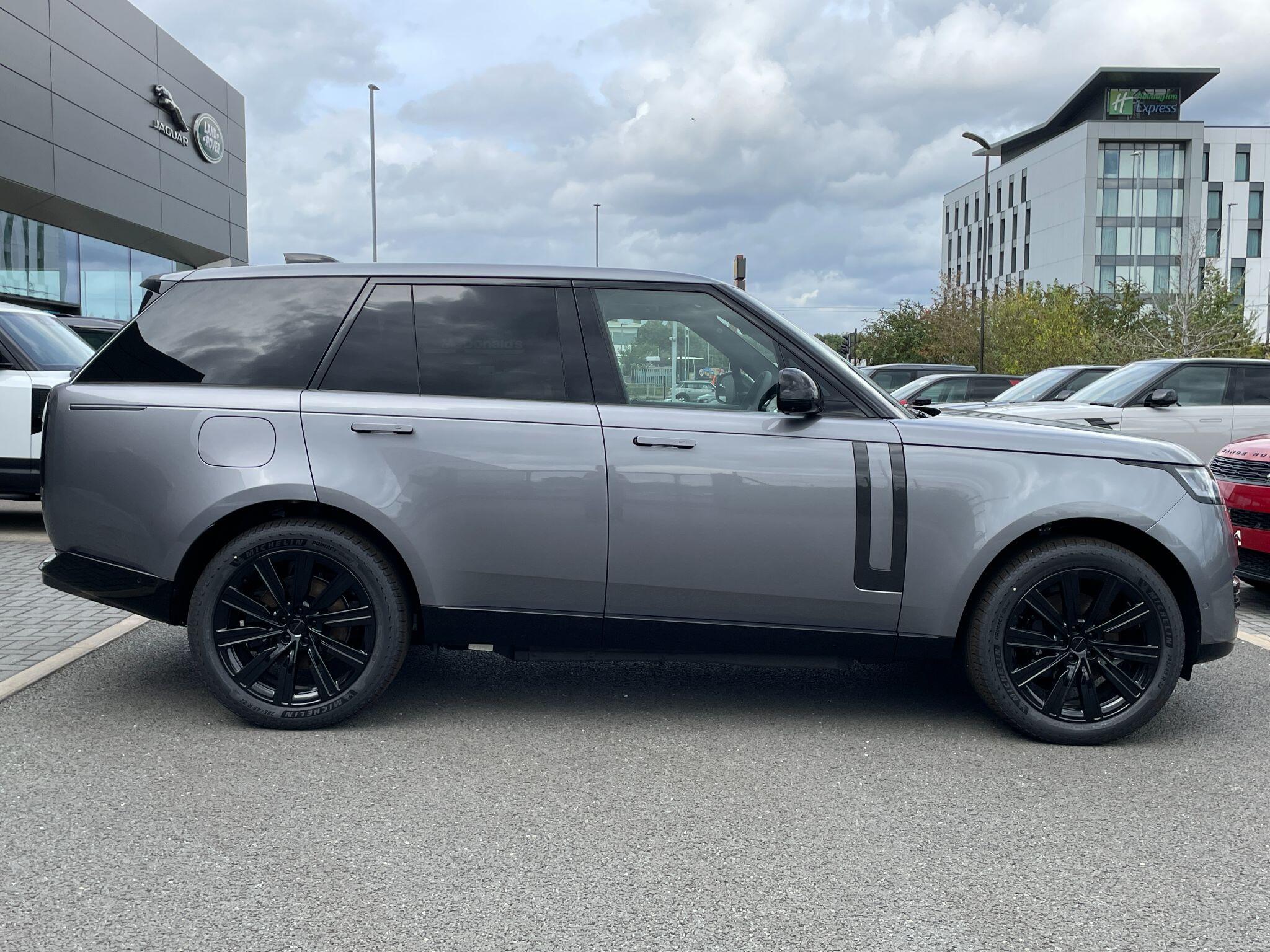 Land Rover Range Rover view 8