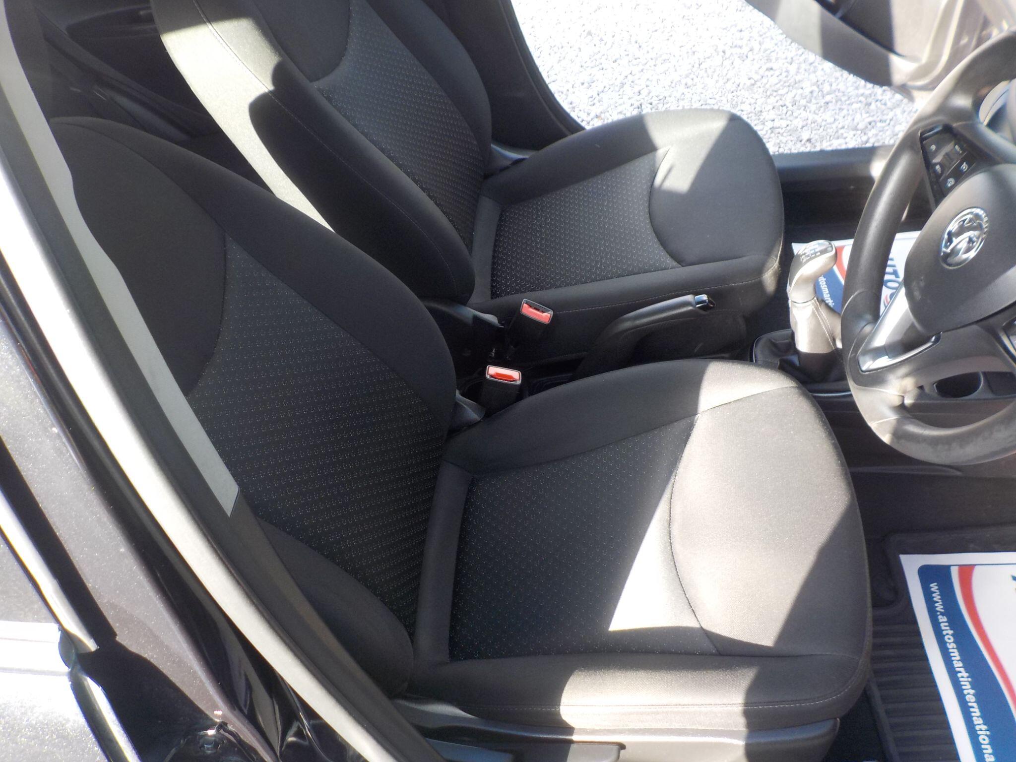 Vauxhall Viva 1.0i ecoFLEX SE Euro 6 5dr