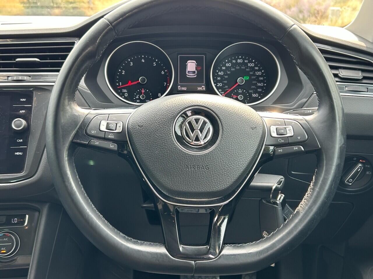 Volkswagen Tiguan view 27
