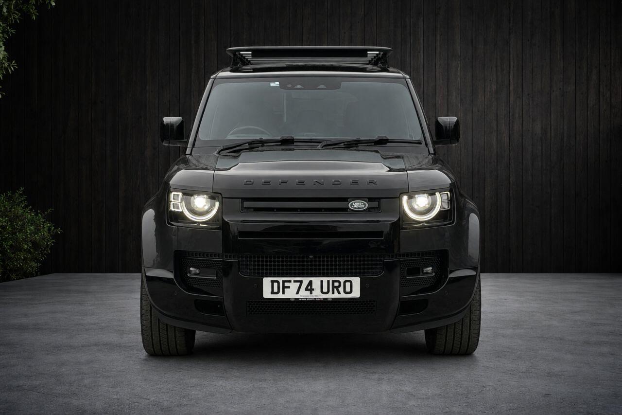 Land Rover Defender view 9
