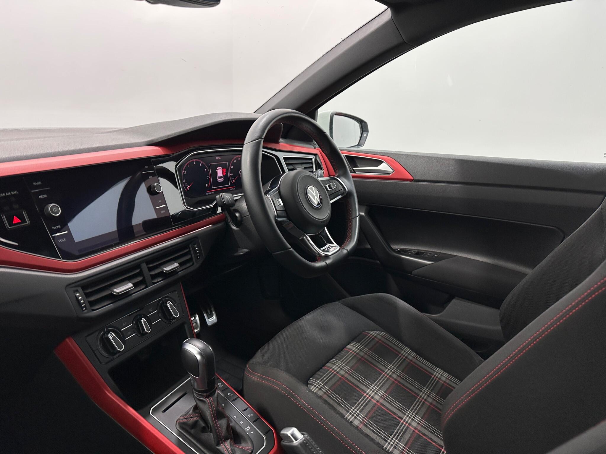 Volkswagen Polo view 30