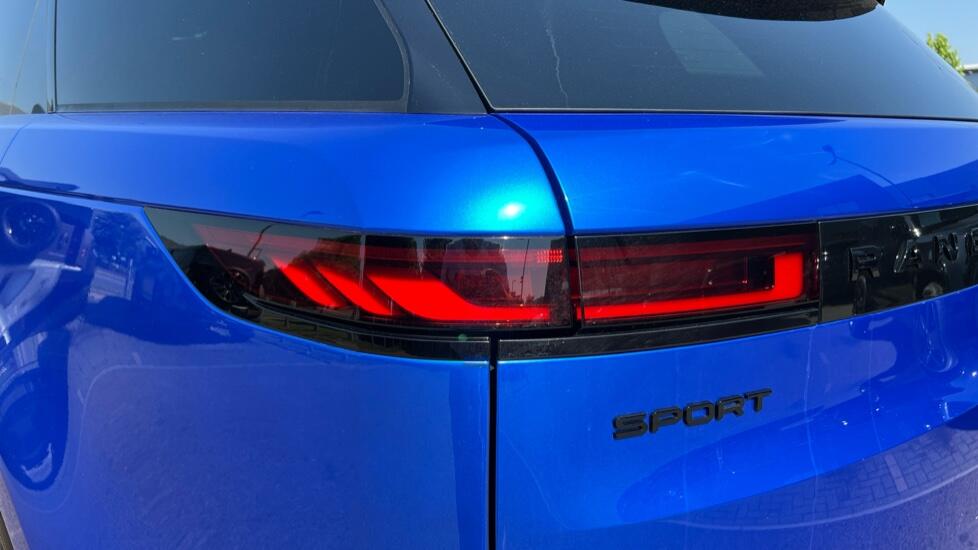 Land Rover Range Rover Sport view 19