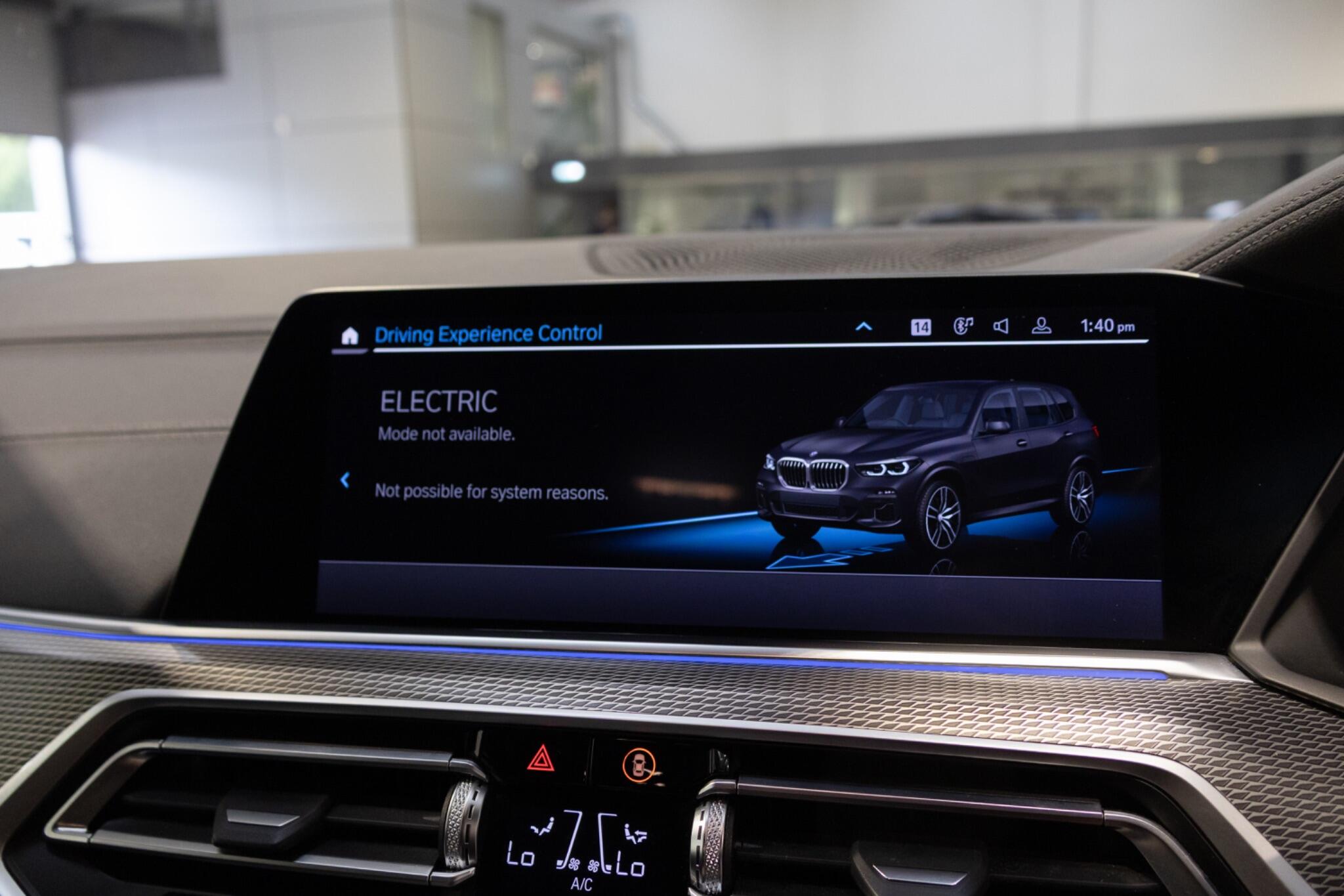 BMW X5 view 32