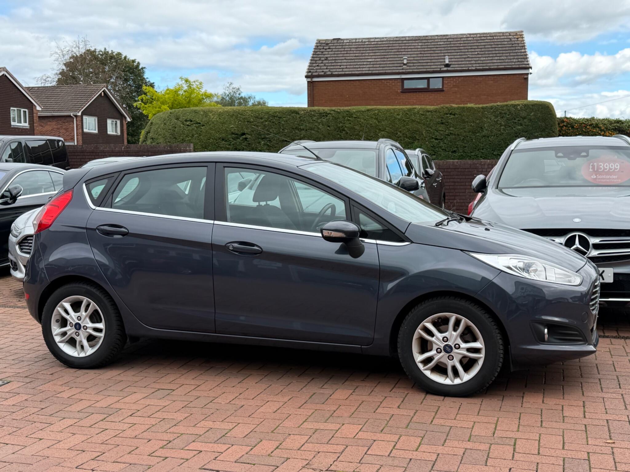 Ford Fiesta view 29