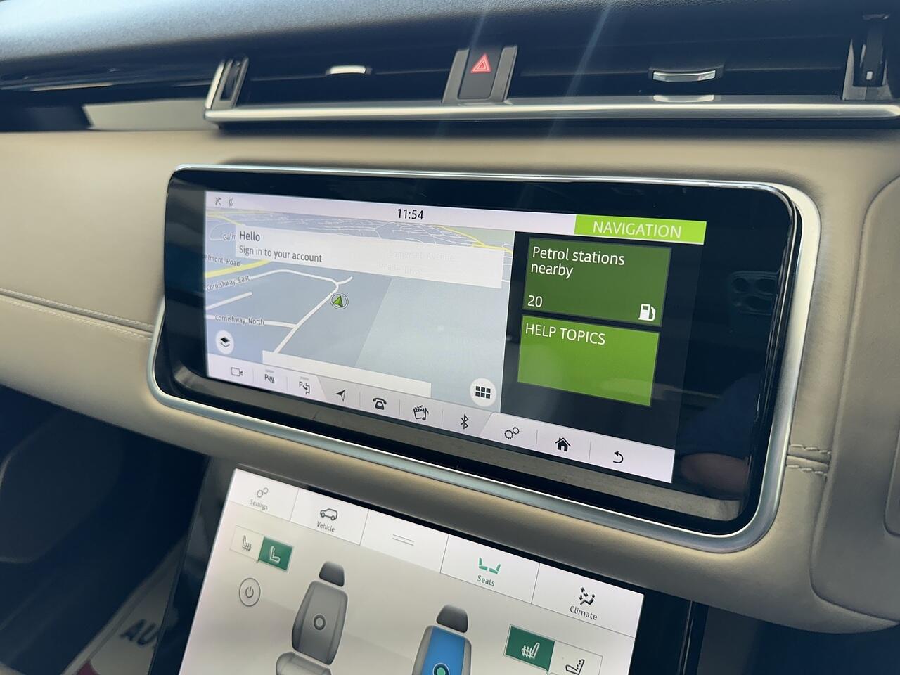 Land Rover Range Rover Velar view 19