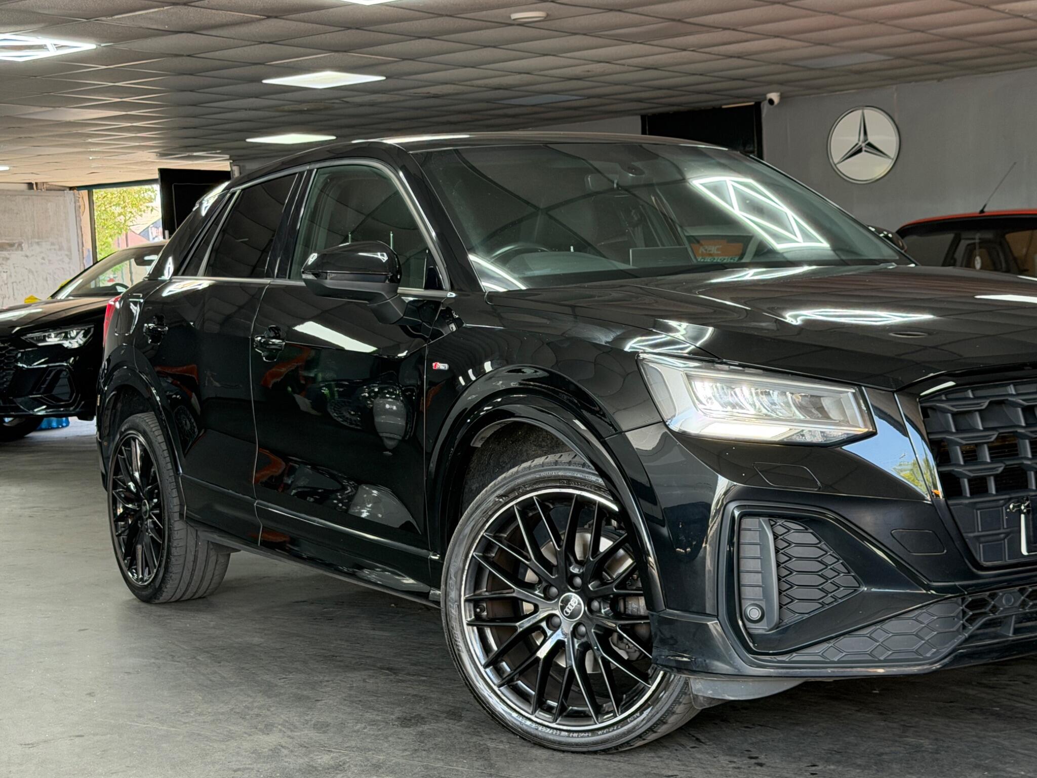 Audi Q2 view 54