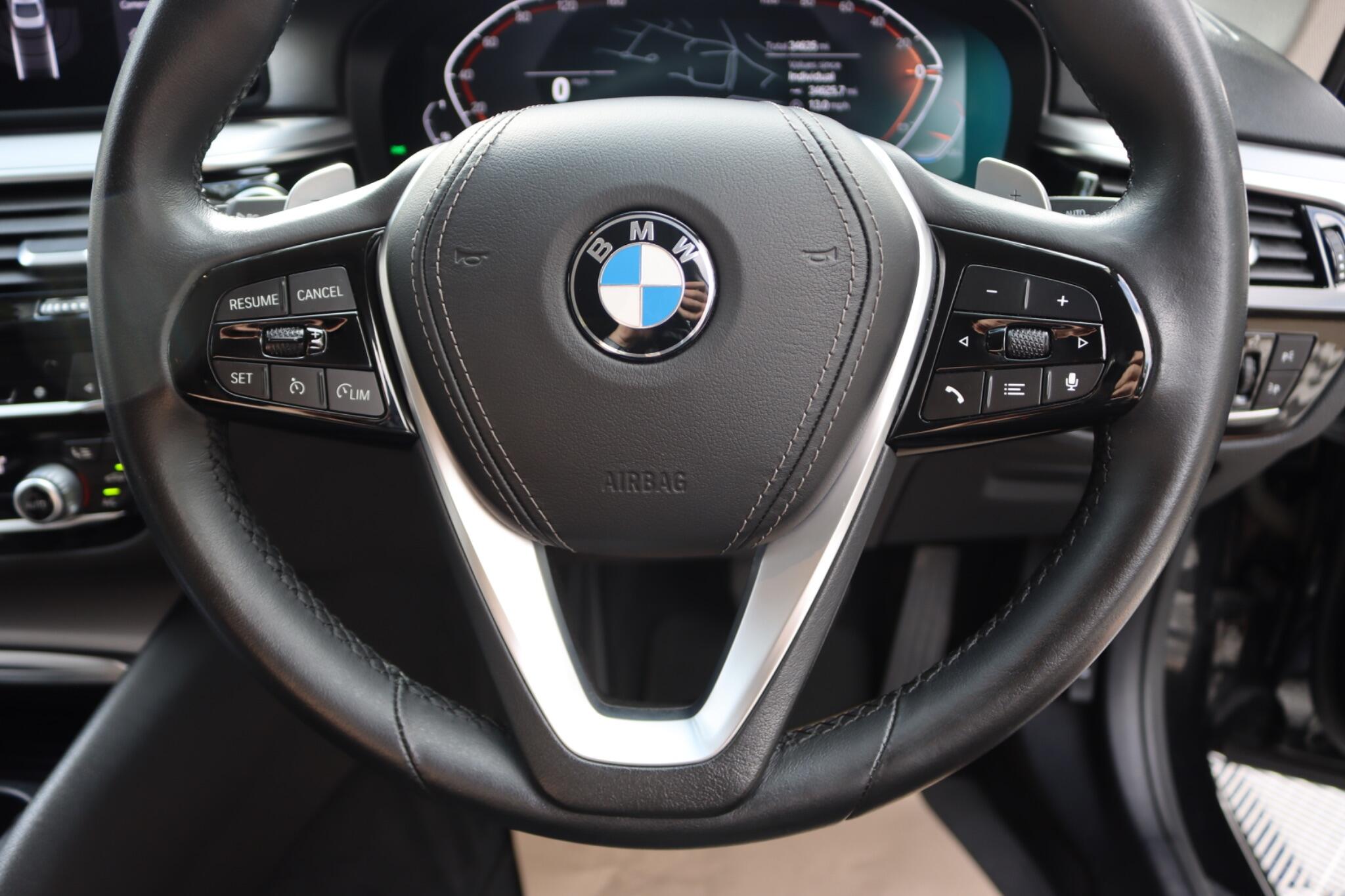 BMW 5 Series view 30