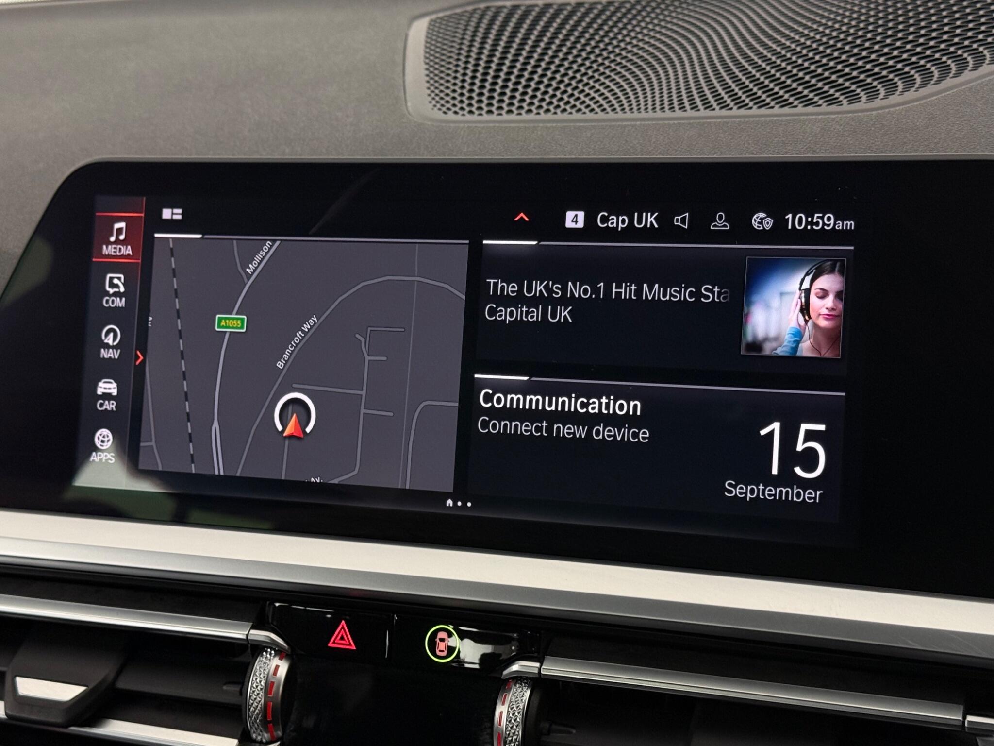 BMW 3 Series view 24