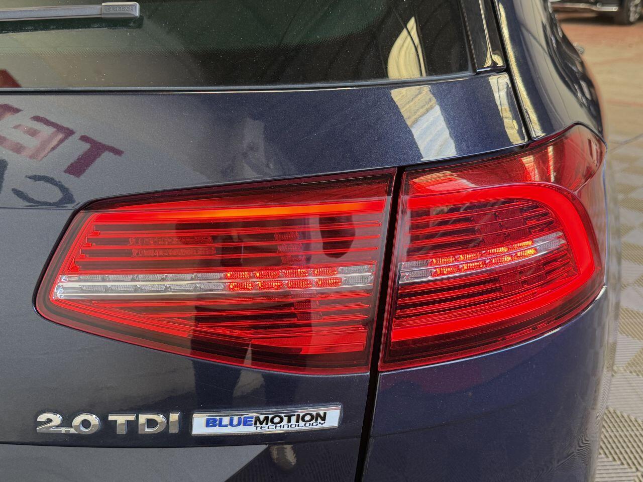 Volkswagen Passat view 29