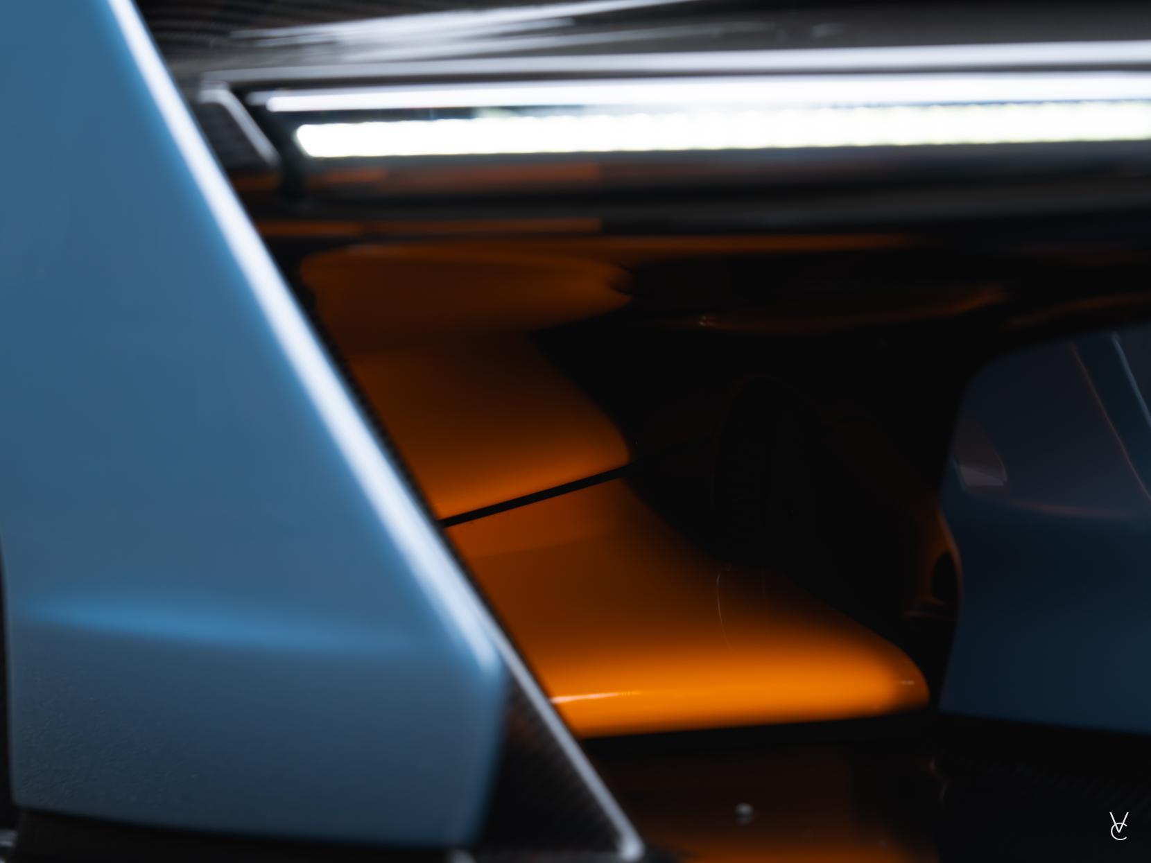 McLaren Senna view 70
