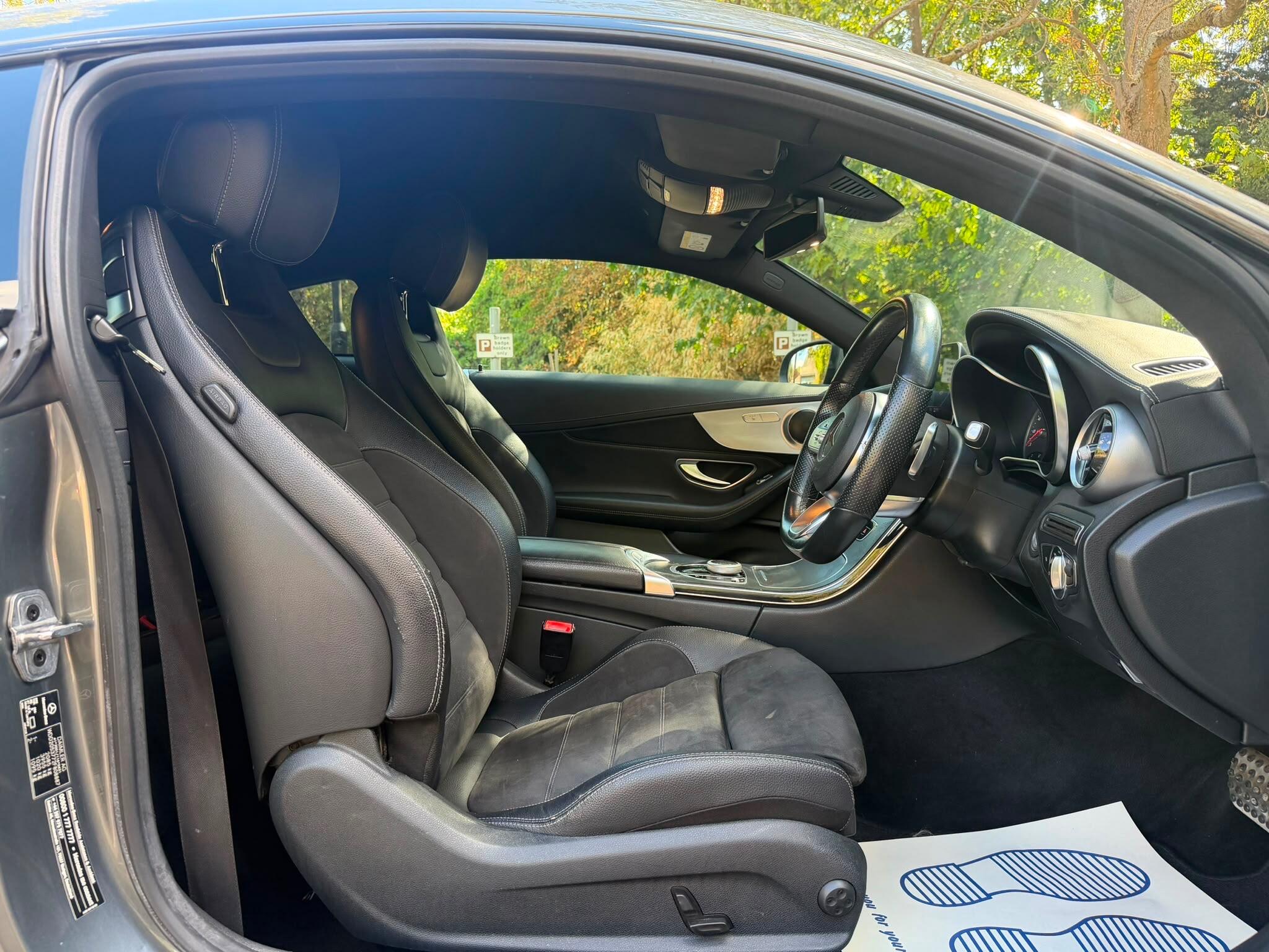 Mercedes-Benz C-Class view 12